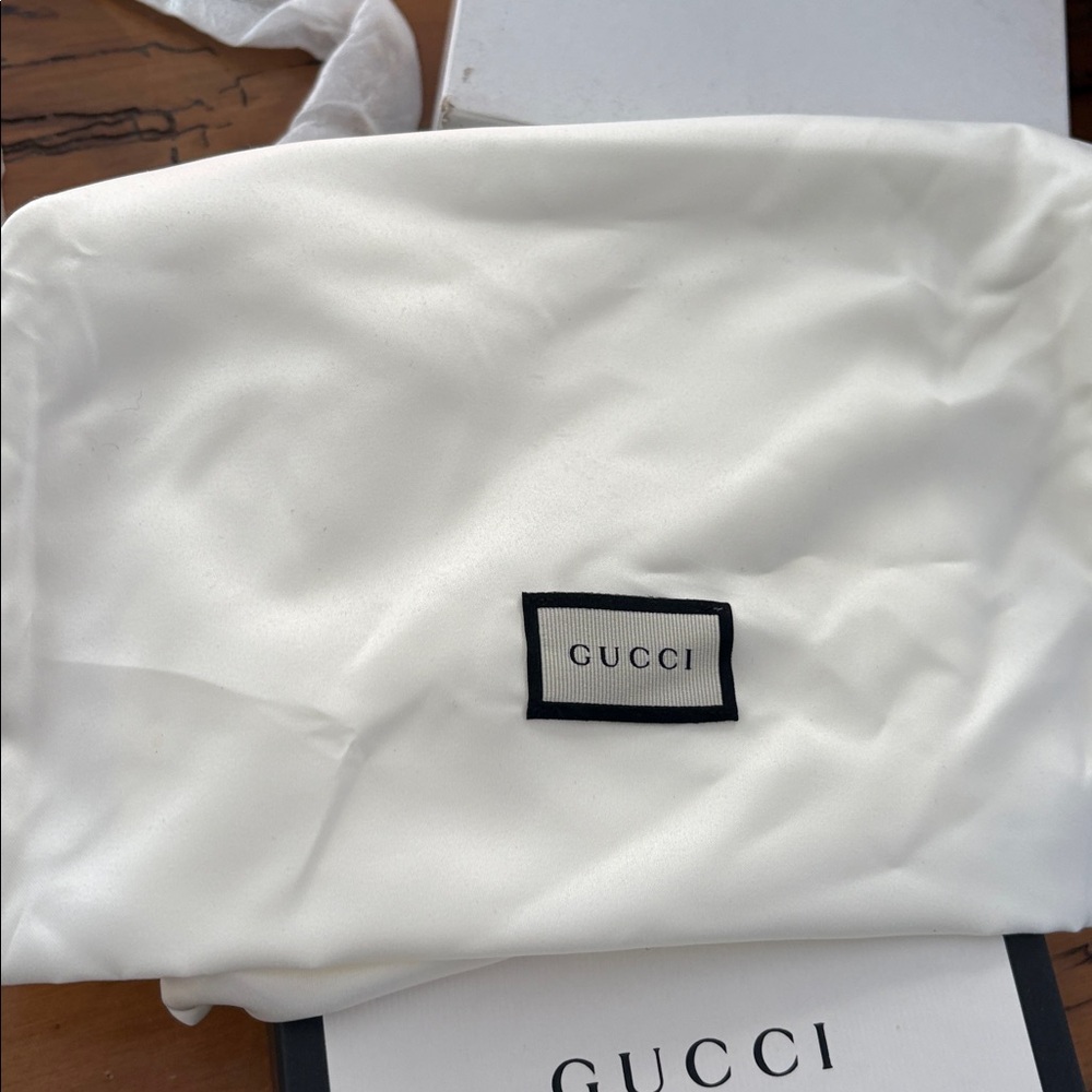 Gucci Crossbody NWT.. - Picture 9 of 11